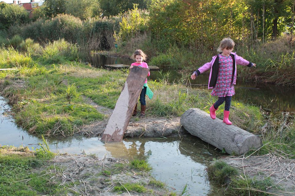 tuinblog, spelende kinderen