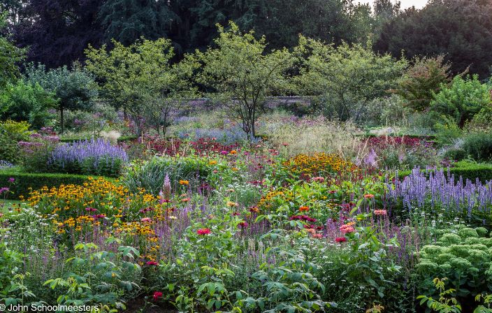 groenjournalistiek, john schoolmeesters, baron z'n hof kasteel Geldrop, zinnia