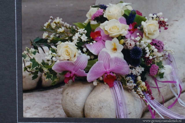 Het was een supergeurend boeket, met niet alleen Stephanotis maar ook Lelietjes van Dalen en een enkele Fresia.